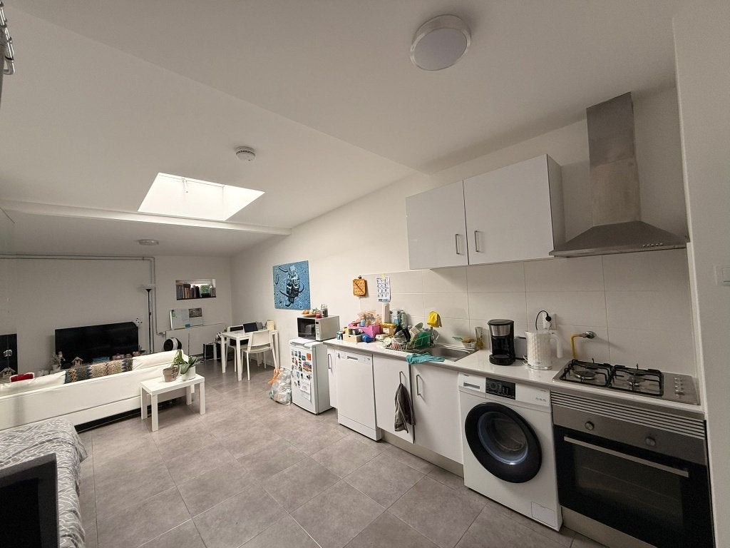 Te Huur mooi gemeubileerde Studio in Maastricht van ca.28m2, 28 m², Direct bij eigenaar, Limburg, 2 kamers