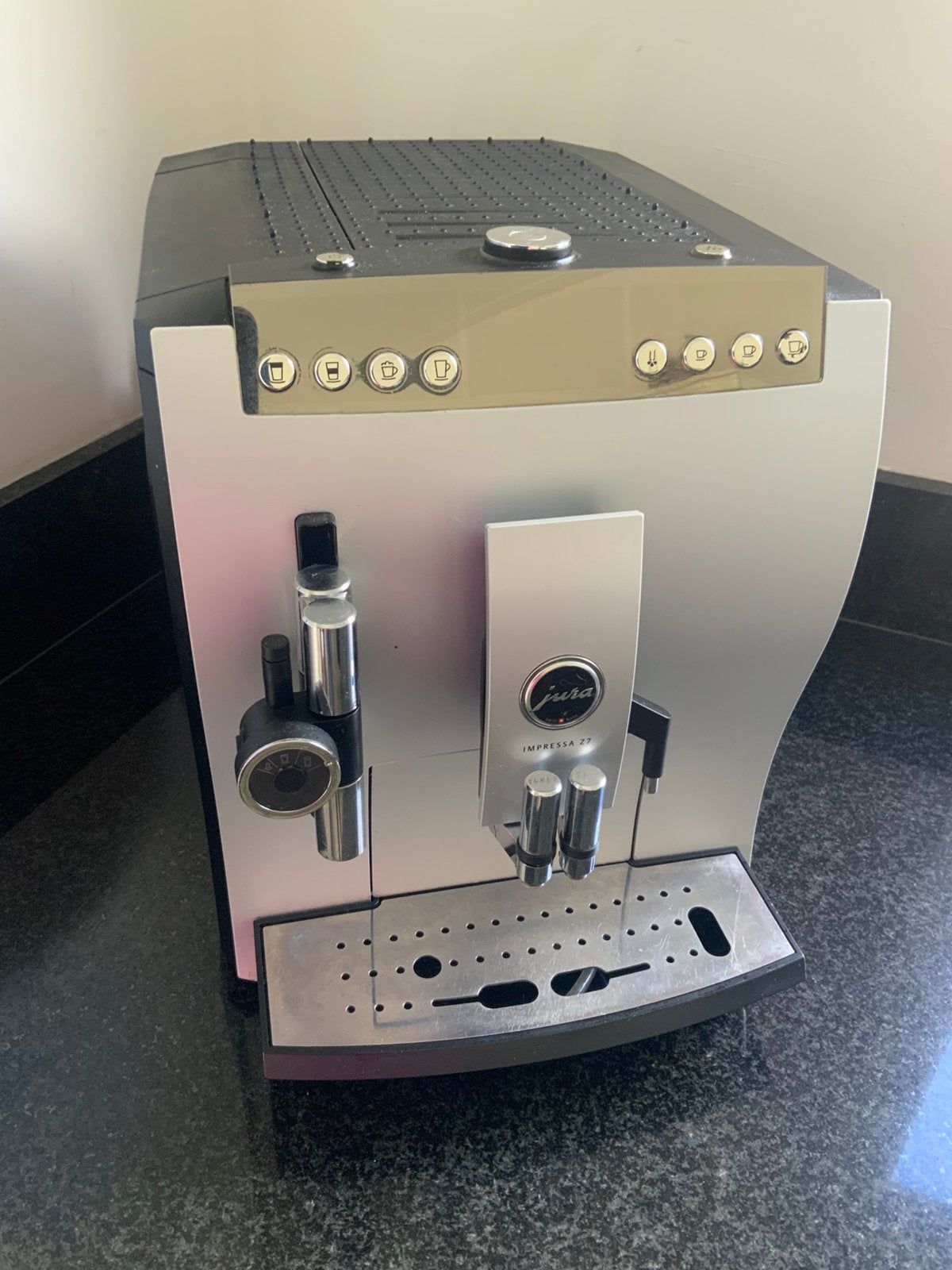 Jura Impressa Z 7 in zeer goede staat, Ophalen, Zo goed als nieuw, Koffiemachine