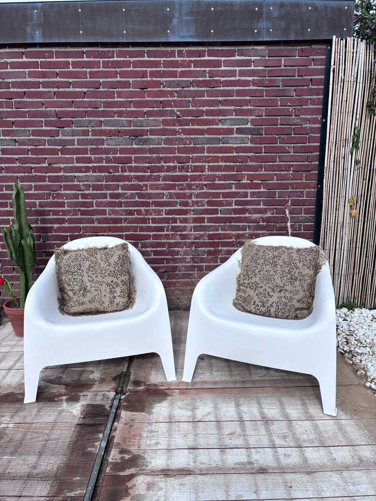 Skarpo fauteuils 2 stuks - Wit kunststof tuinstoelen, Ophalen, Kunststof, Boho/ scandinavian, Minder dan 75 cm