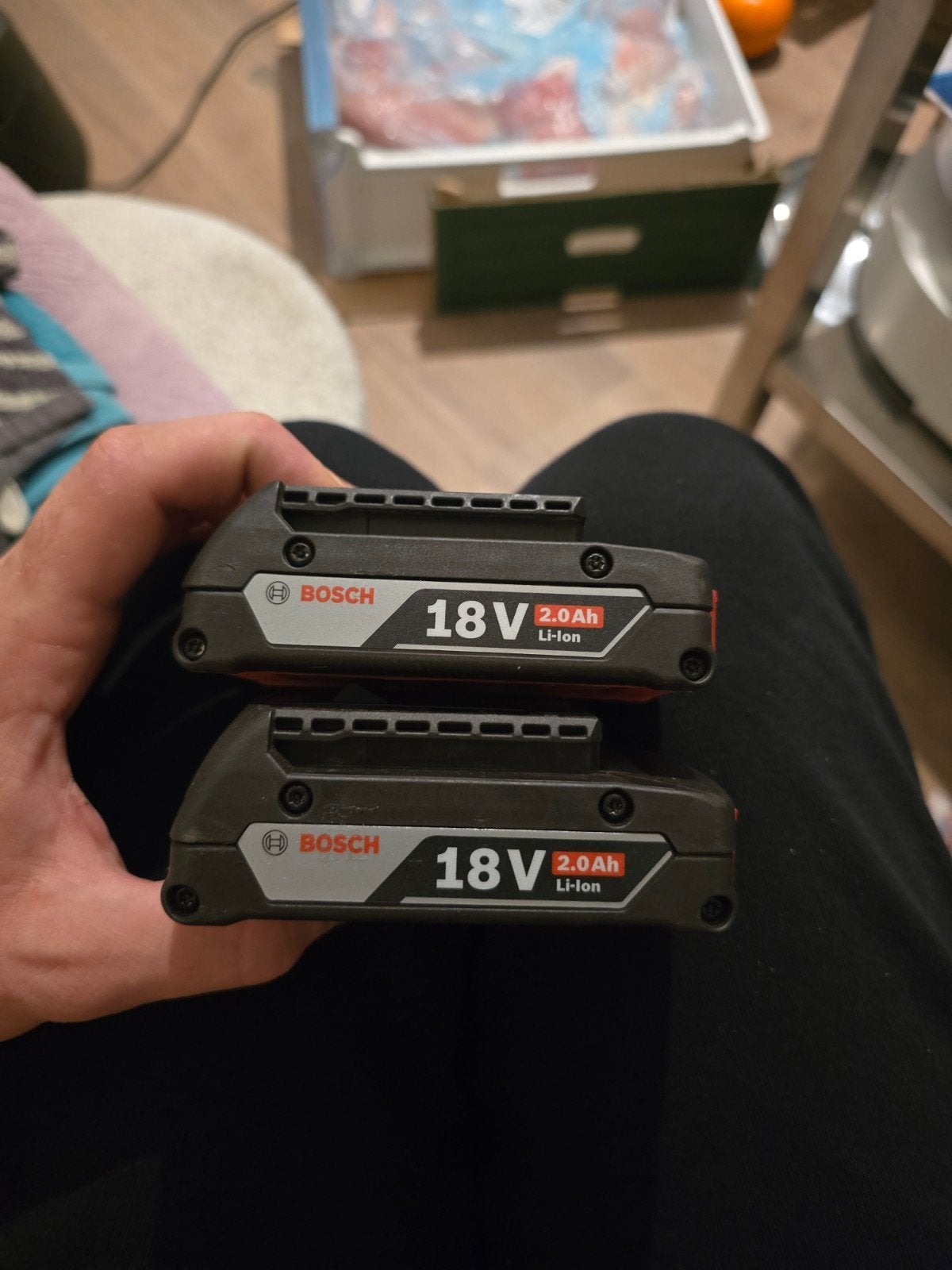 2x Bosch 18V 2.0 Ah Li-Ion Accu's, Doe-het-zelf en Verbouw, Gereedschap | Boormachines, Ophalen of Verzenden