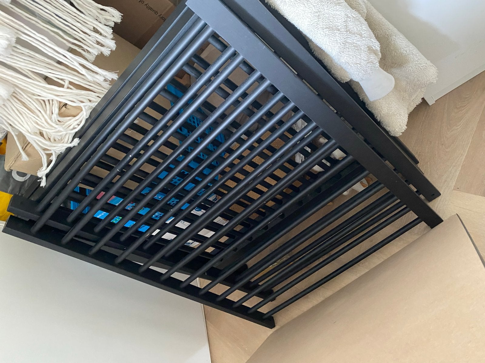 Europe Baby box Zwart, Kinderen en Baby's, Babywiegjes en Ledikanten, Ophalen, Nieuw, Ledikant