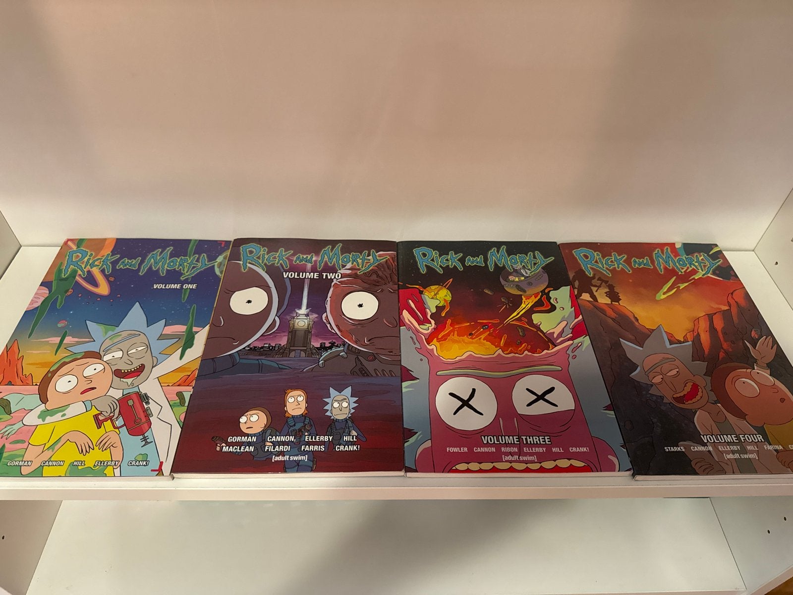 Rick and Morty Comic Volumes 1-4, Meerdere stripboeken, Ophalen of Verzenden, Zo goed als nieuw