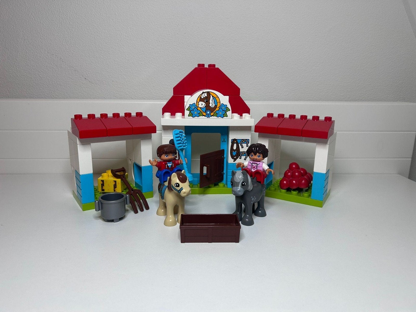 LEGO Duplo Paarden manege - Set 10868 - (bijna) compleet, Overige thema's, Compleet, Ophalen of Verzenden, Zo goed als nieuw