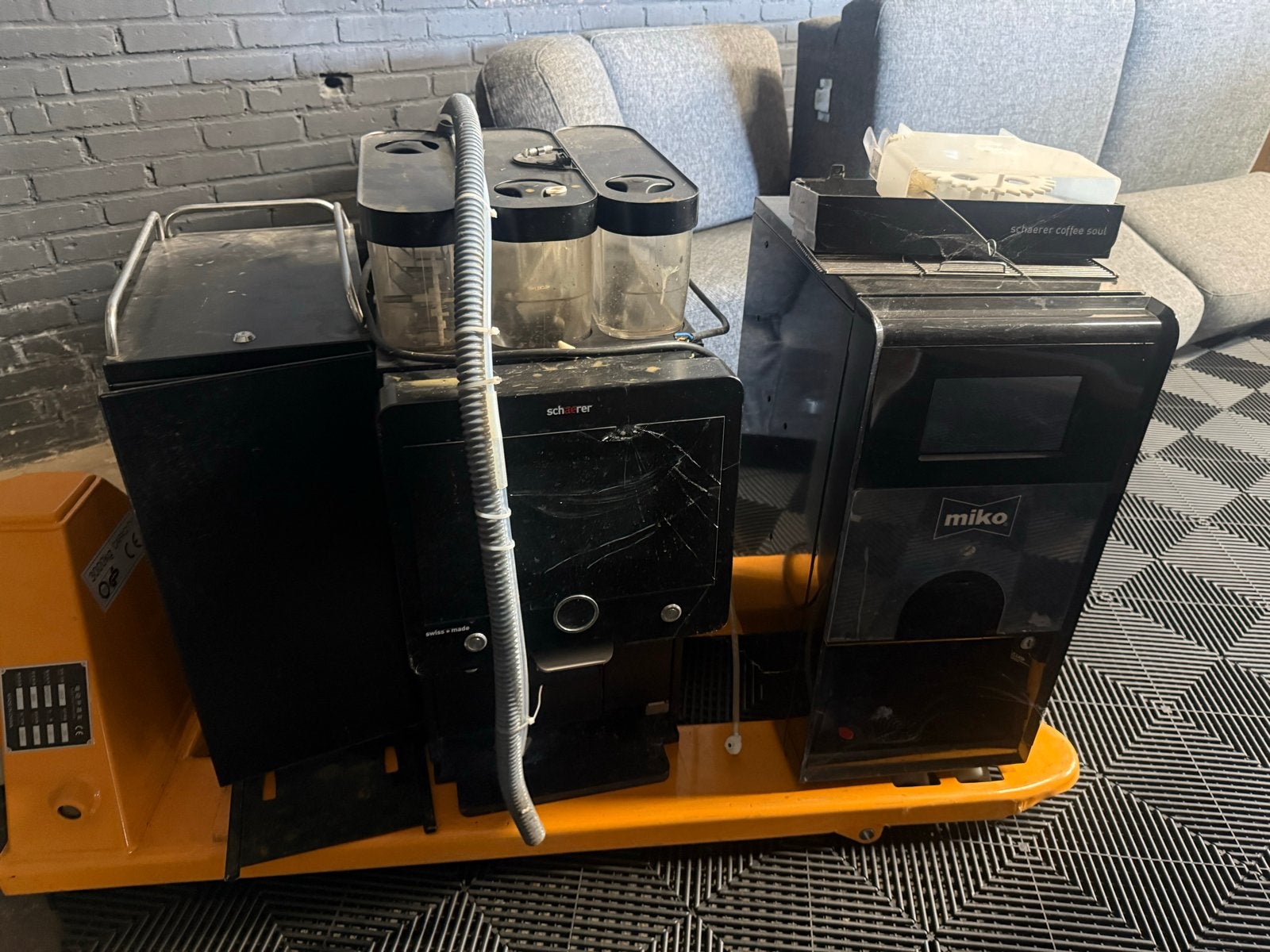 Defecte koffiemachine - Schaerer en Miko, Witgoed en Apparatuur, Koffiezetapparaten, Ophalen, 10 kopjes of meer, Koffiemachine