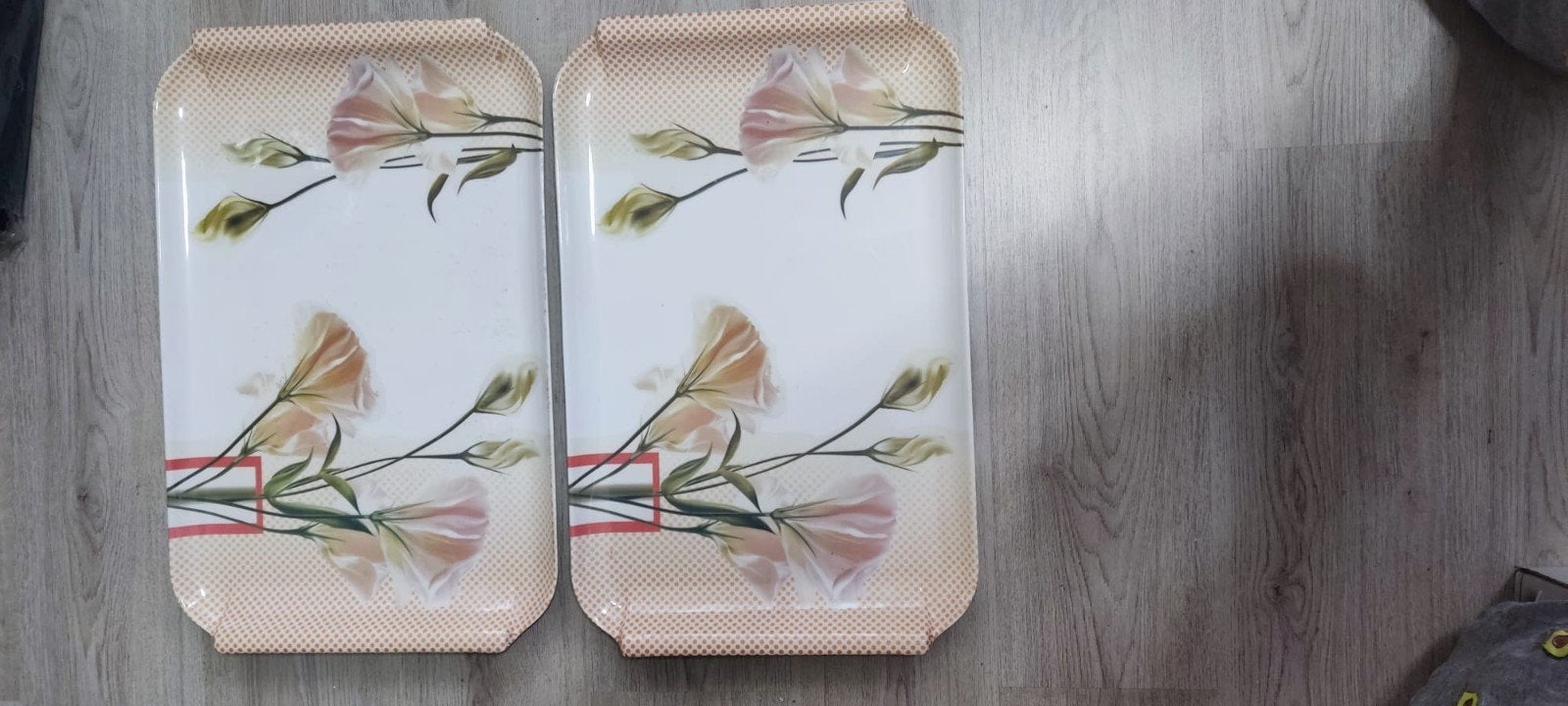 Set van 2 dienbladen met bloemmotief, Ophalen of Verzenden