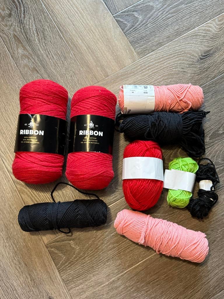 Verschillende garens voor breien en haken, Ophalen of Verzenden, Zo goed als nieuw, Breien of Haken, Wol of Garen