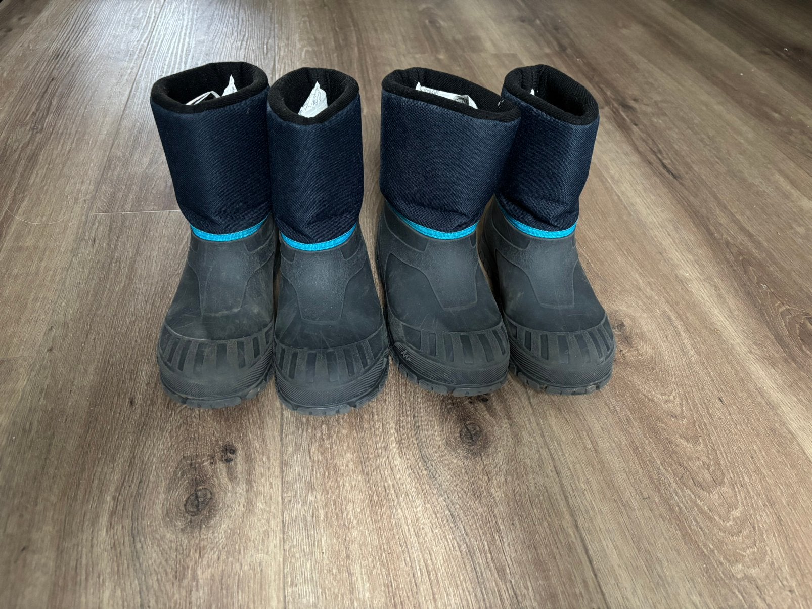 Kinder snowboots maat 34/35 (€10 per paar), Kinderen en Baby's, Babykleding | Schoentjes en Sokjes, Ophalen, Zo goed als nieuw