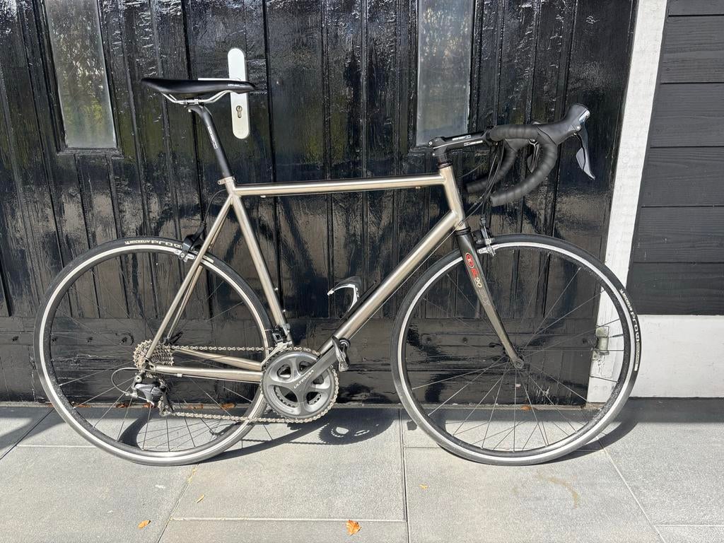 Van Nicholas Chinook Titanium - Shimano Ultegra 11 Speed, 28 inch, Gebruikt, Heren, Meer dan 20 versnellingen