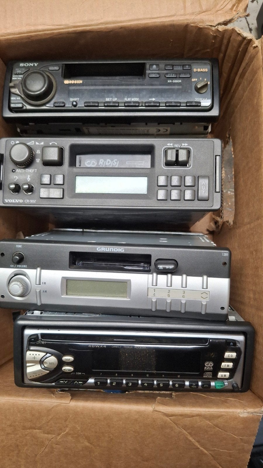 autoradio met cassette,,Volvo,Sony,JVC, Ophalen, Gebruikt