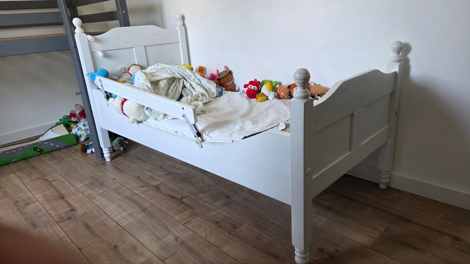 Wit kinderbed met uitvalbeveiliging 160x80, Ophalen, Gebruikt, 70 tot 85 cm, Matras