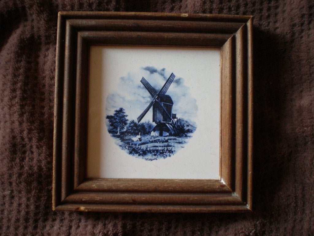 Tegeltje met Delfs blauw molen in houten lijstje., Ophalen of Verzenden