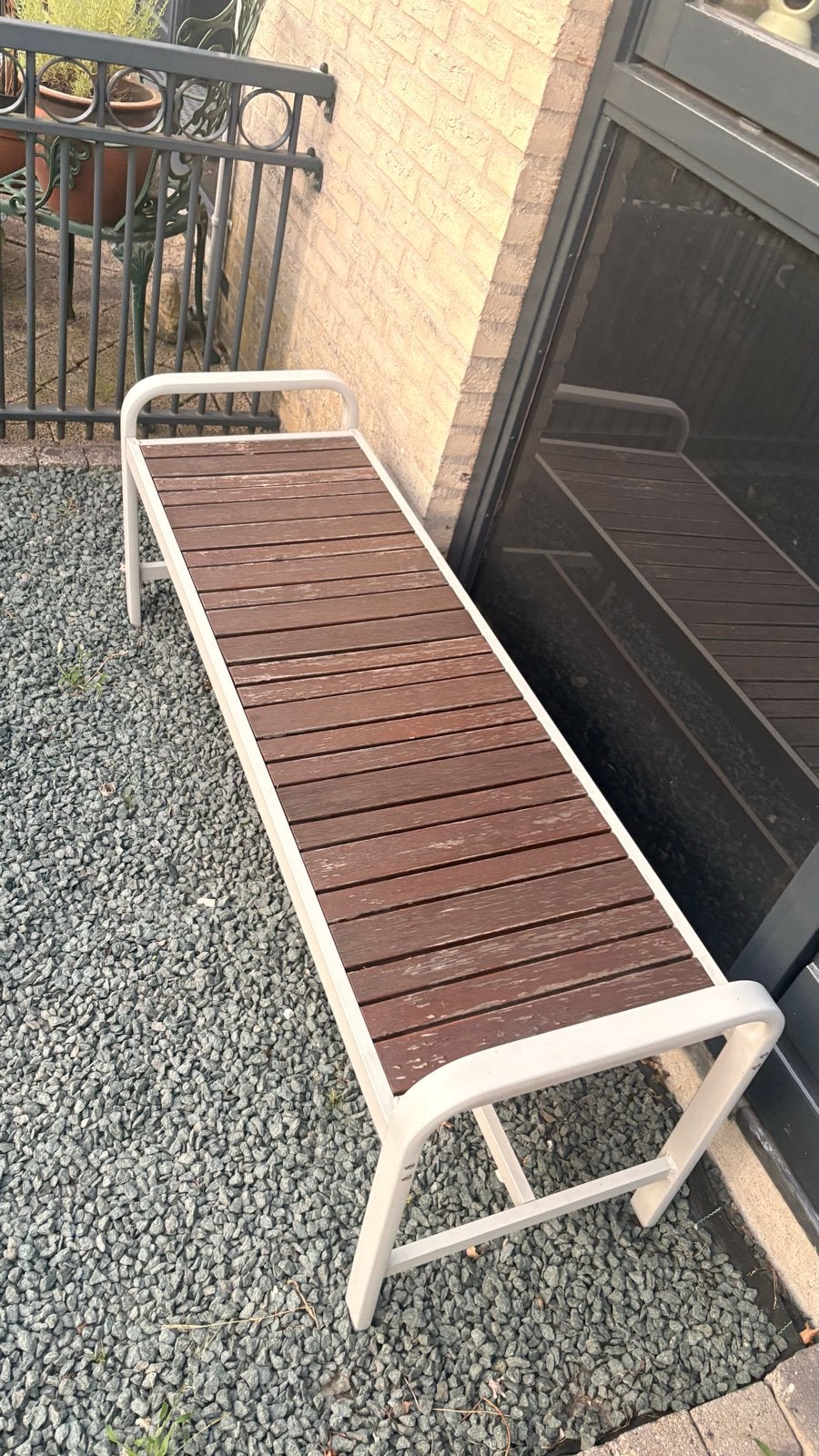 IKEA buitenbank - Houten zitting met metalen frame, Tuin en Terras, Ophalen, Gebruikt, Hout