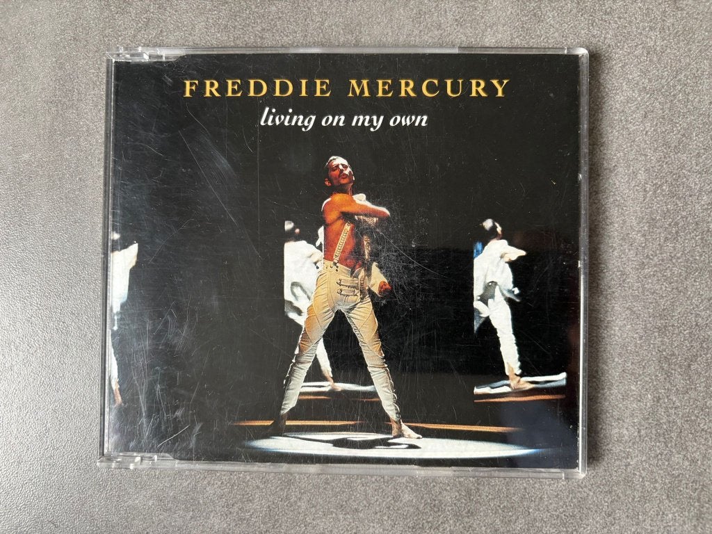 Freddie Mercury (Queen) - Living On My Own, leuke maxi cd, Ophalen of Verzenden, Zo goed als nieuw, Poprock