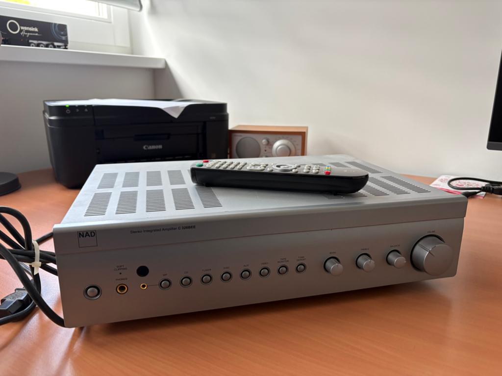 NAD versterker, C326bee, nieuwstaat, Overige merken, Ophalen of Verzenden, Zo goed als nieuw, 120 watt of meer