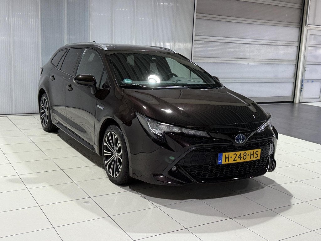Toyota Corolla Touring Sports 2.0 Hybrid Business Plus | Lee, 1345 kg, 450 kg, Gebruikt, 4 cilinders