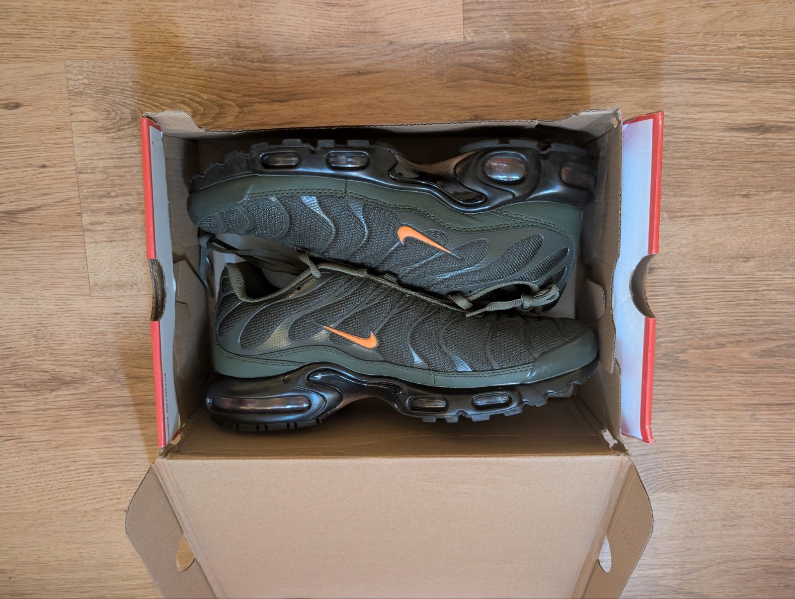 Nike Air Max Plus TN - Olijfgroen - Maat 44, Overige kleuren, Nike, Ophalen of Verzenden, Sneakers of Gympen