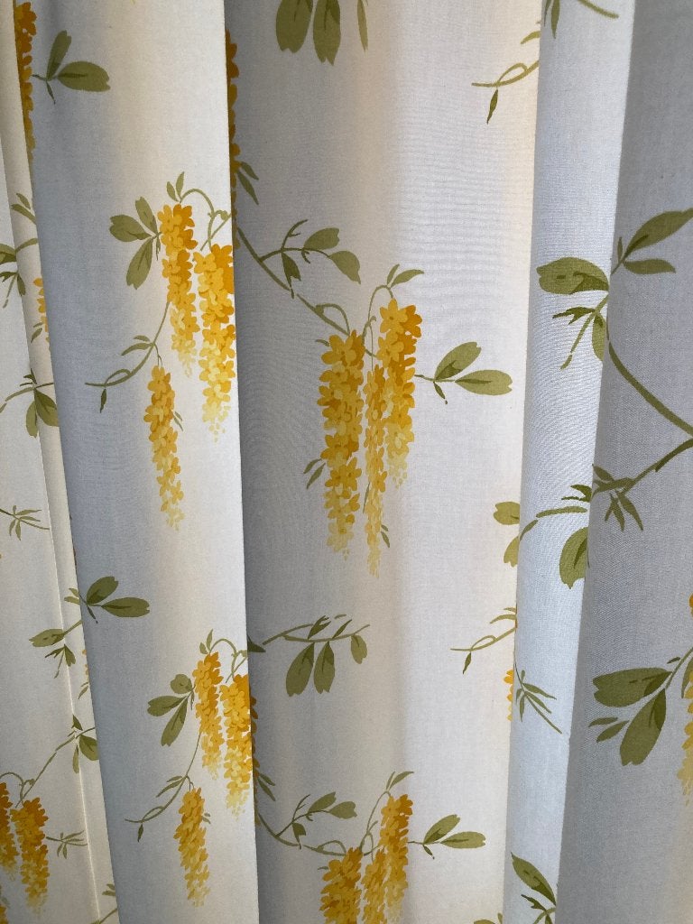 2 Cath Kidston Mimosa gele bloem trossen gevoerde gordijnen, Huis en Inrichting, Ophalen, Wit, Zo goed als nieuw, Gordijn
