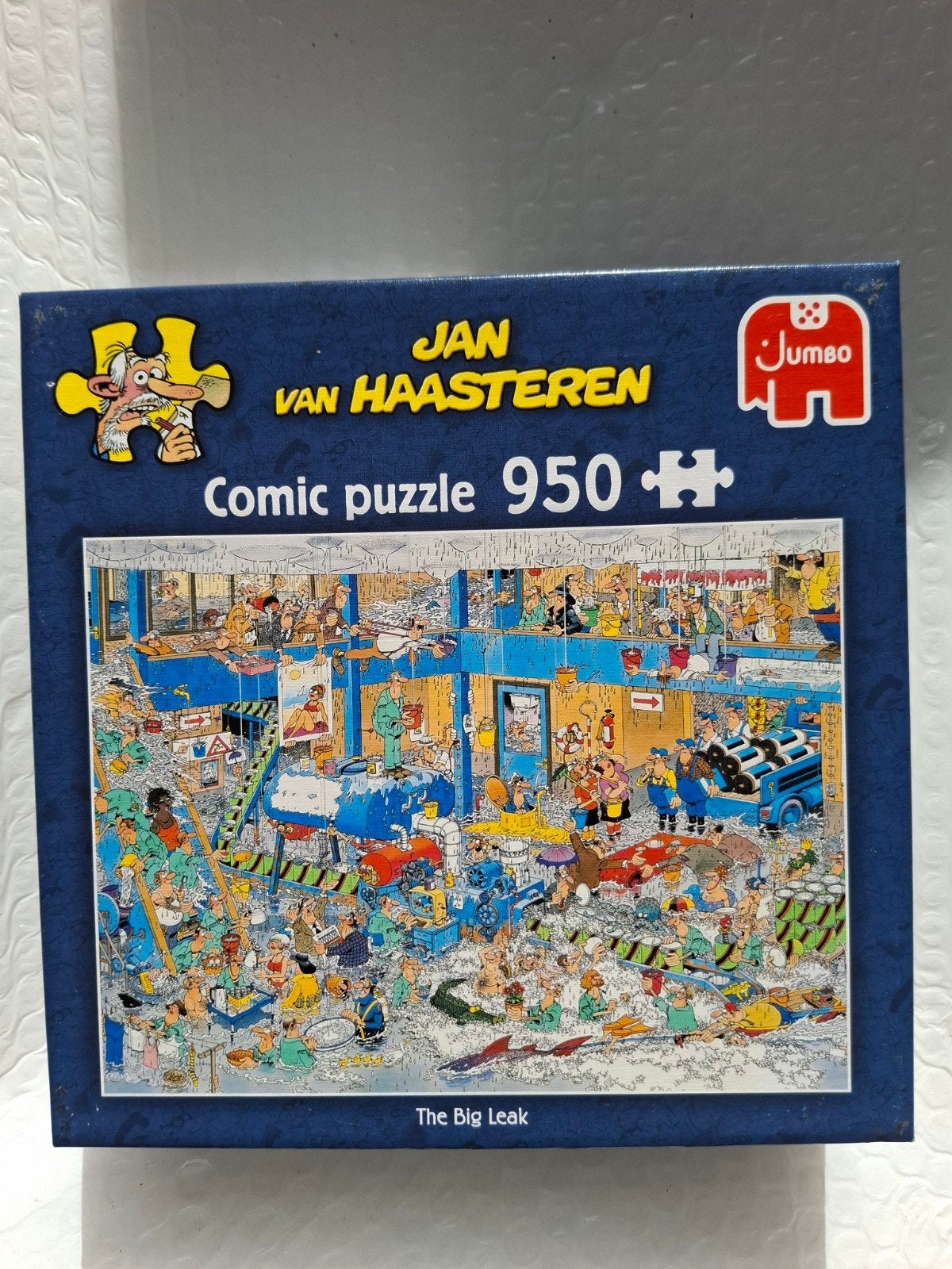Jan van Haasteren 'The Big Leak' 950 stukjes + poster, Ophalen of Verzenden, 500 t/m 1500 stukjes, Gebruikt, Legpuzzel