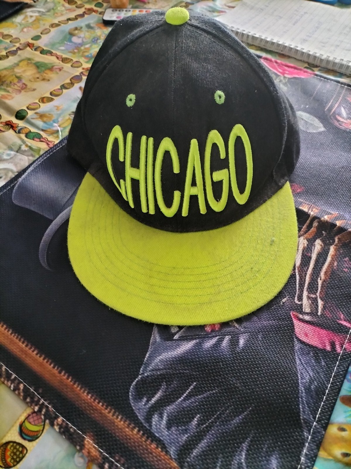 Zwarte pet met neongele 'CHICAGO' opdruk, Ophalen of Verzenden, Zo goed als nieuw, One size fits all, Pet