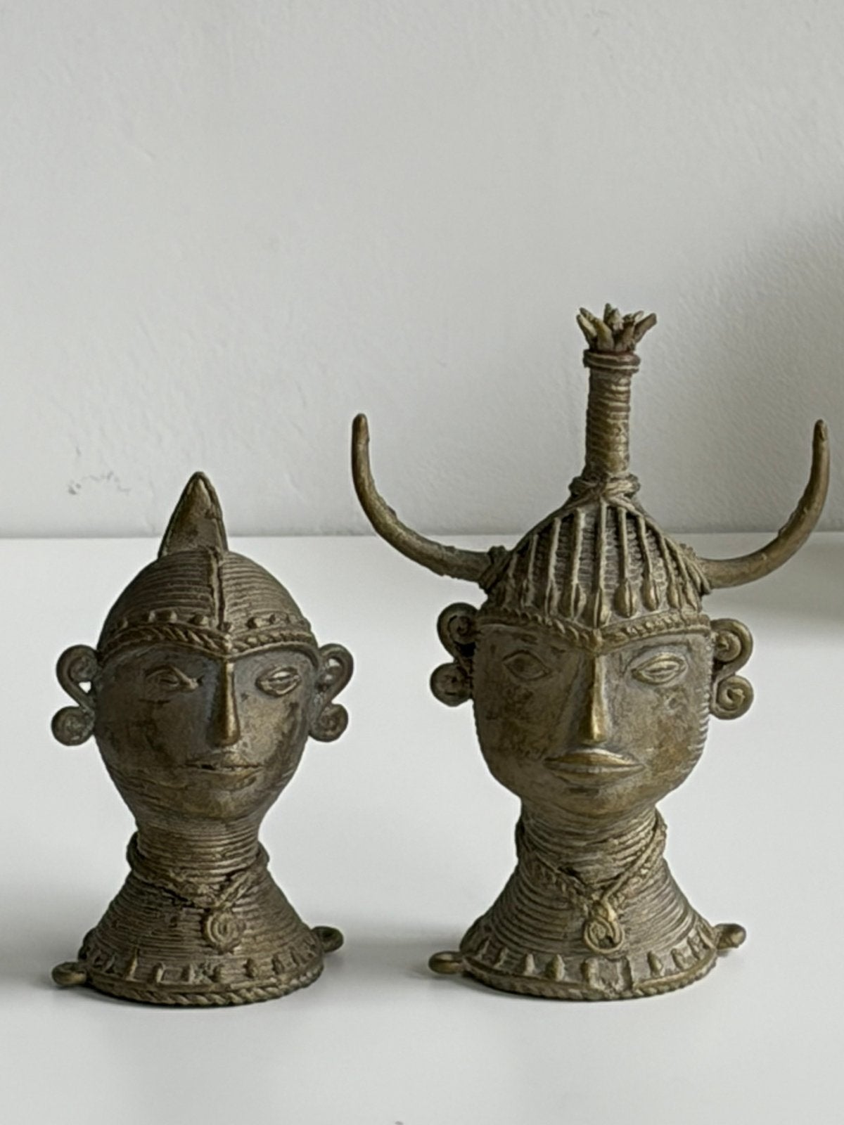 Dokra Solid Brass Tribal Men & Womern Head Pair Statue, Ophalen of Verzenden