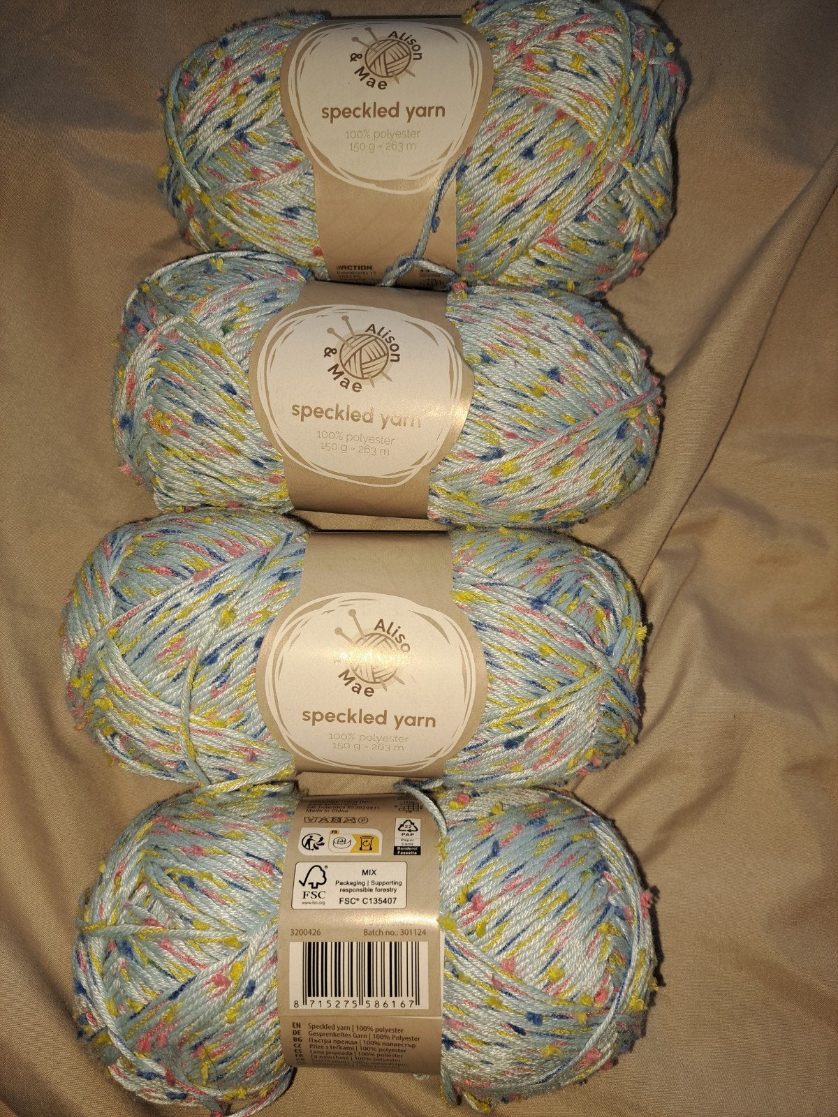 action spikkelgaren wol blauw, Hobby en Vrije tijd, Ophalen of Verzenden, Nieuw, Breien of Haken, Wol of Garen