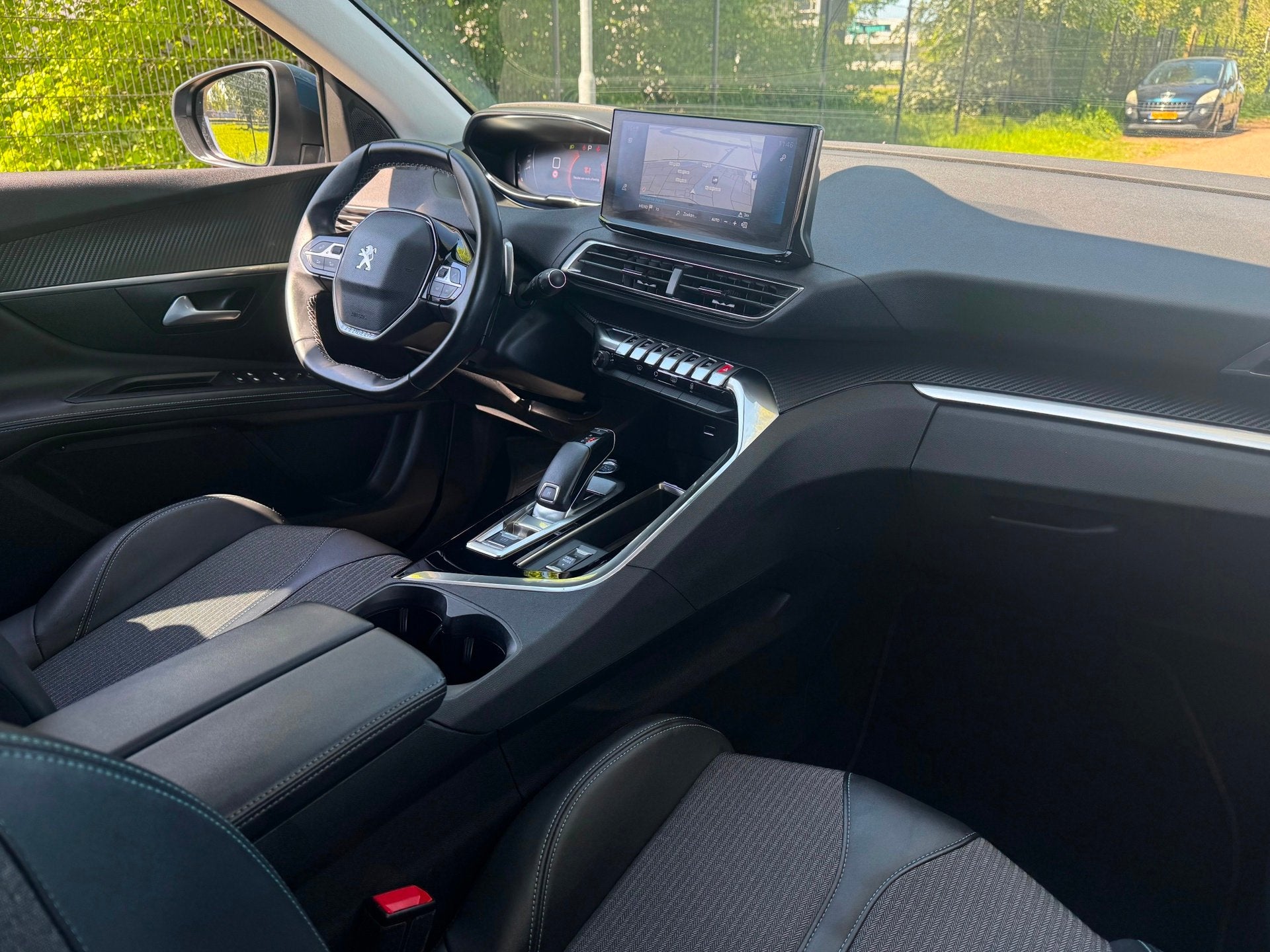 Peugeot 3008 130 PureTech Automaat Allure Leder NW Model, Auto's, Gebruikt, 1199 cc, Blauw, Leder en Stof
