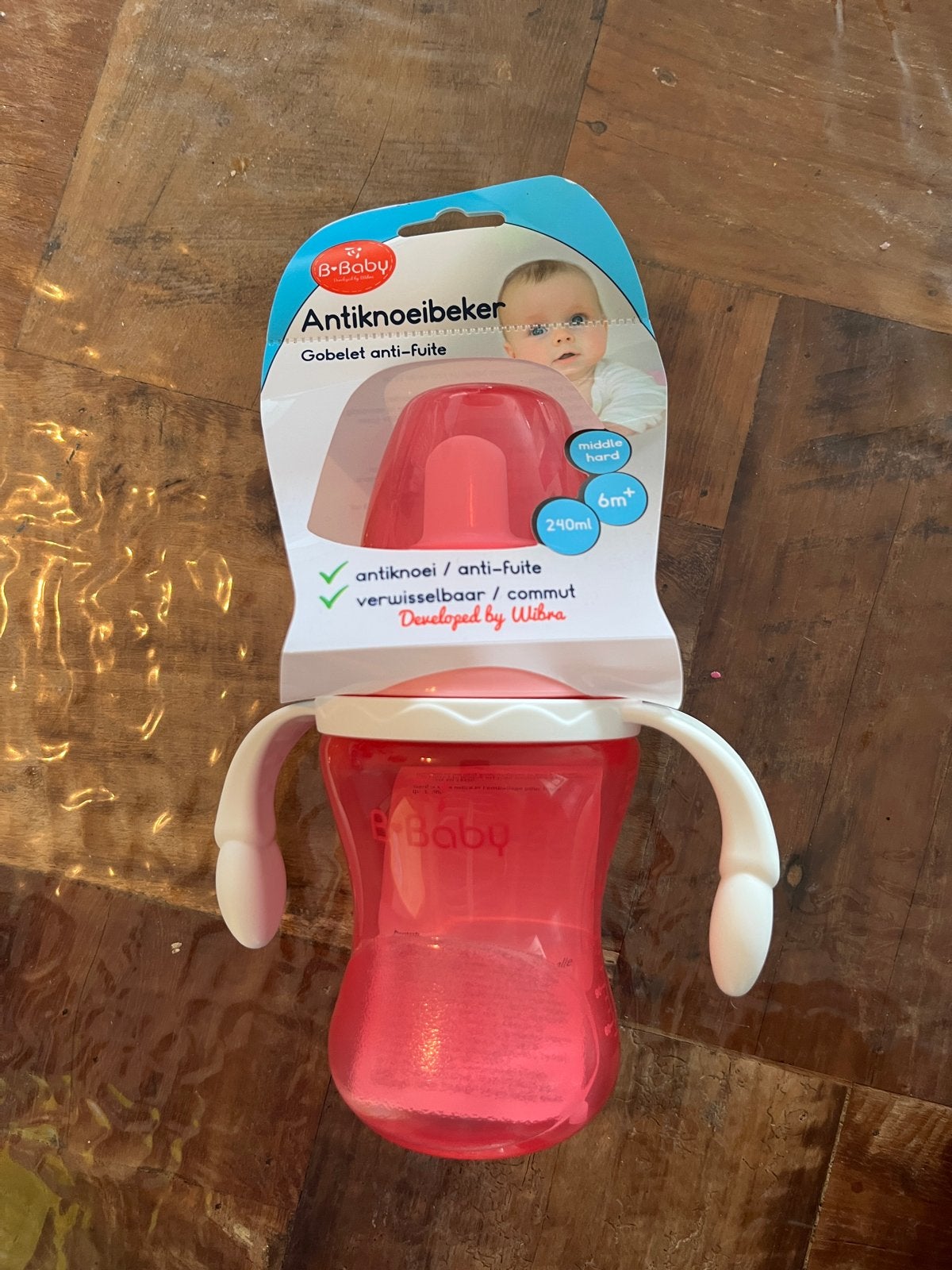 Babyvoedingsset: Antiknoeibeker, flessenborstel, melkpoedert, Ophalen of Verzenden, Nieuw, Babyfles, Difrax