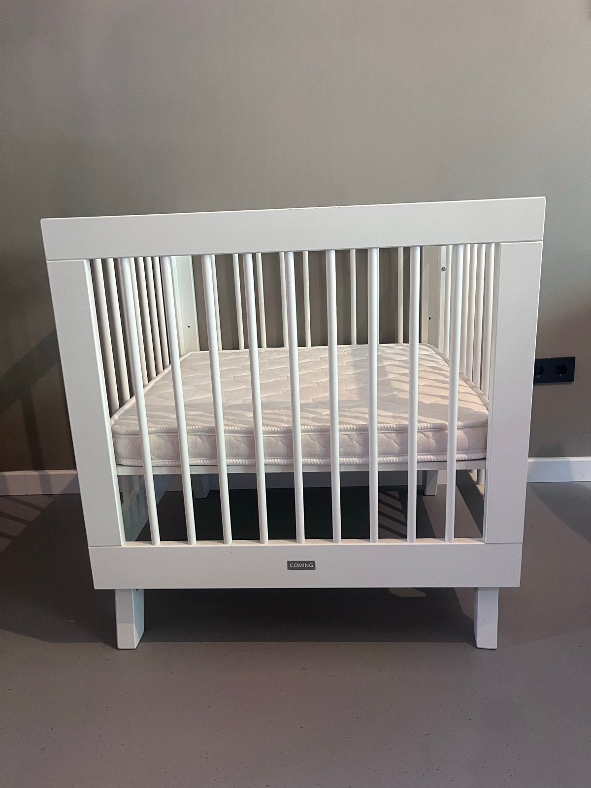 Witte babybox van Coming met matrasje, Kinderen en Baby's, Ophalen, Gebruikt, Vierkant
