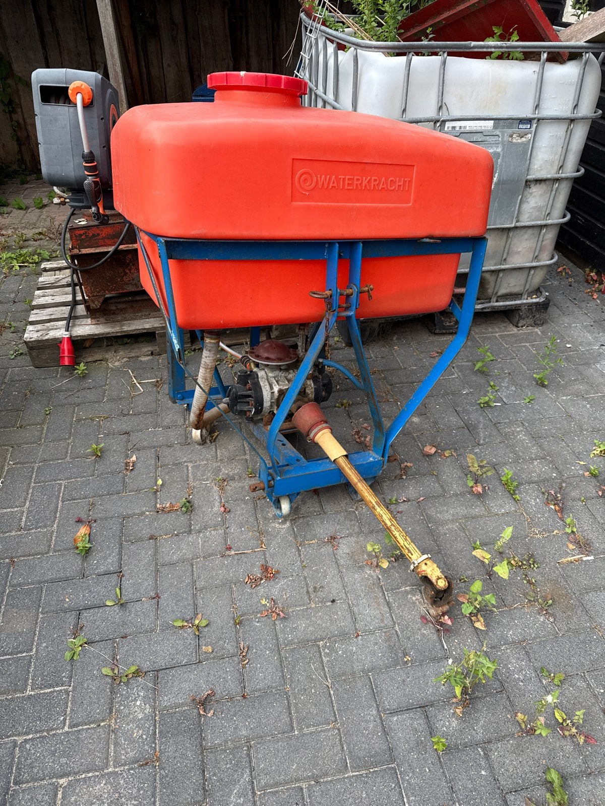 Waterkracht spuitmachine/veldspuit, Zakelijke goederen, Agrarisch | Werktuigen, Ophalen, Akkerbouw, Gewasbescherming en Bemesting