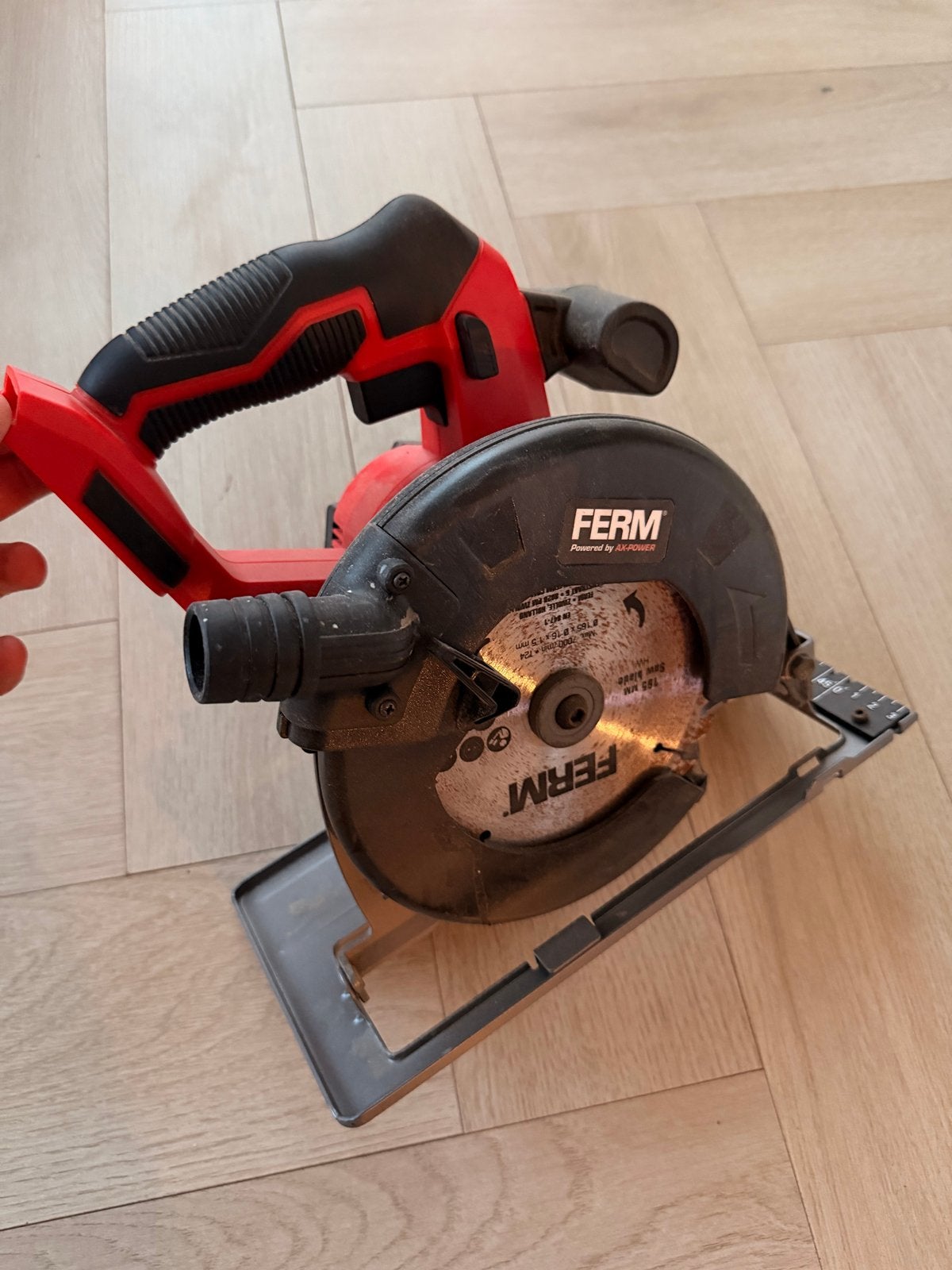 Ferm AX Cirkelzaag - Zo goed als nieuw!, Doe-het-zelf en Verbouw, Gereedschap | Zaagmachines, Cirkelzaag, Ophalen of Verzenden