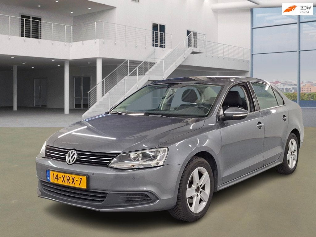 Volkswagen Jetta 1.2 TSI Comfortline NAVI PSENSOR CRUISE TRE, Auto's, Voorwielaandrijving, Euro 5, Gebruikt, 4 cilinders