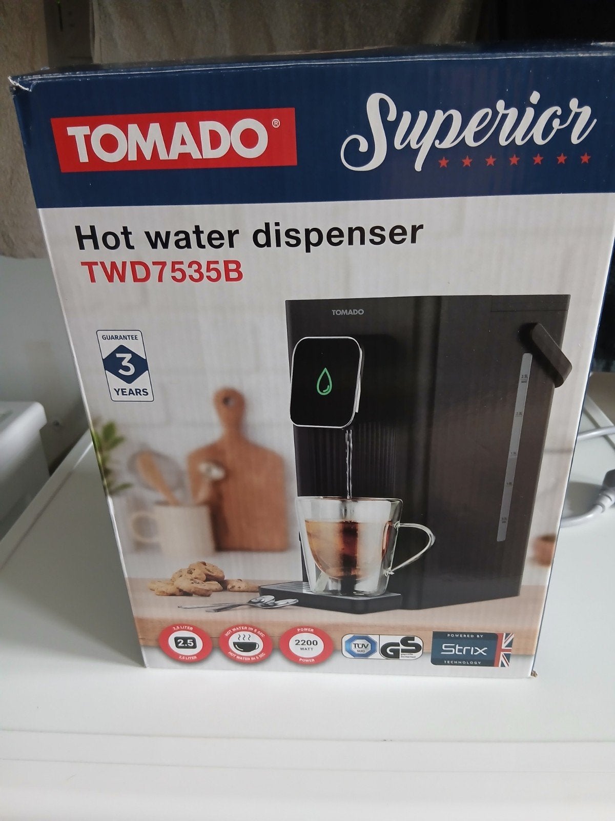 Tomado Superior TWD7535B Hot Water Dispenser, Witgoed en Apparatuur, Waterkokers, 2 liter of meer, Ophalen of Verzenden, Nieuw