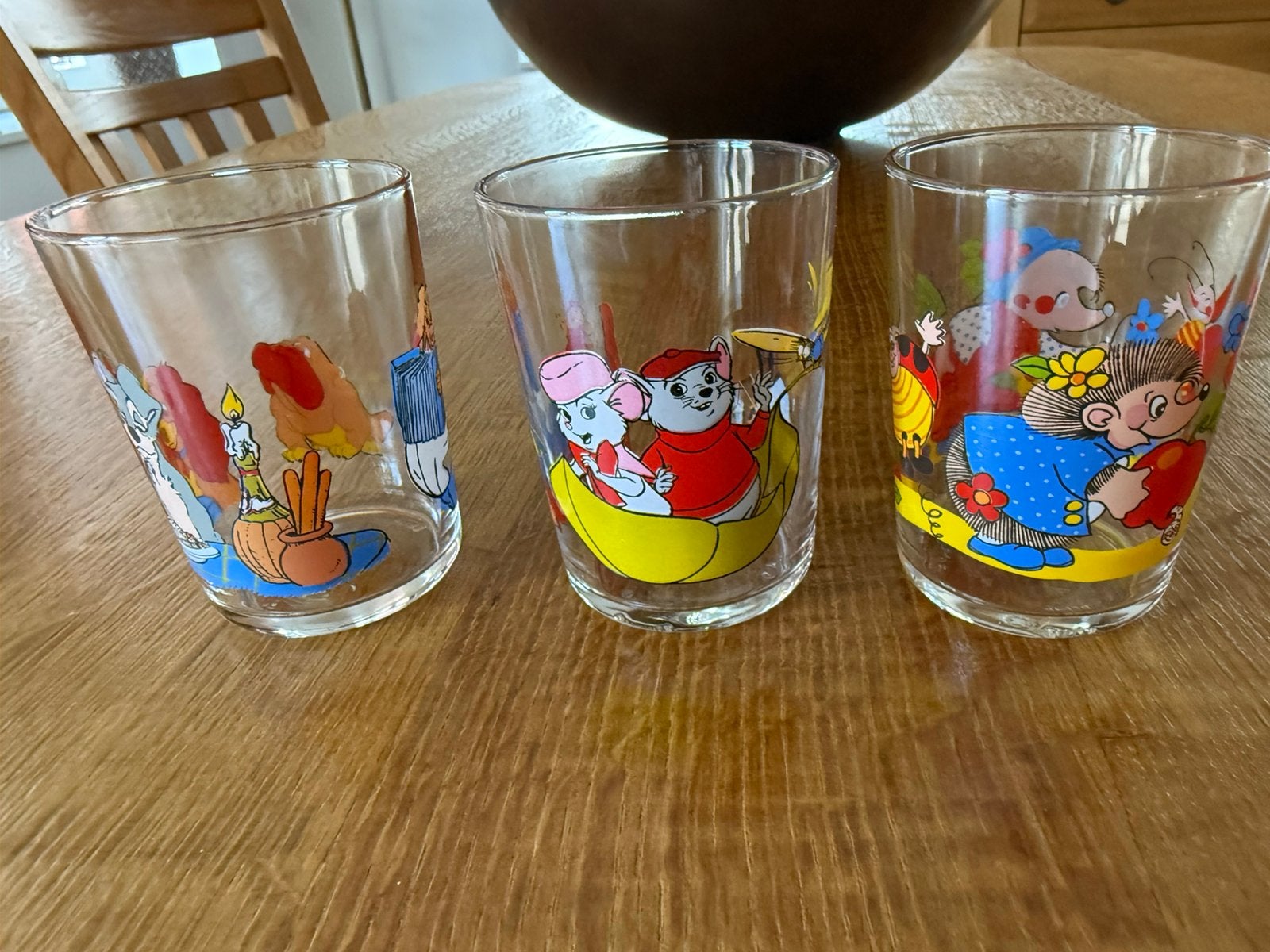 Set van 3 leuke kinderglazen met Disney afbeeldingen, Glas of Glazen, Gebruikt, Ophalen of Verzenden, Glas