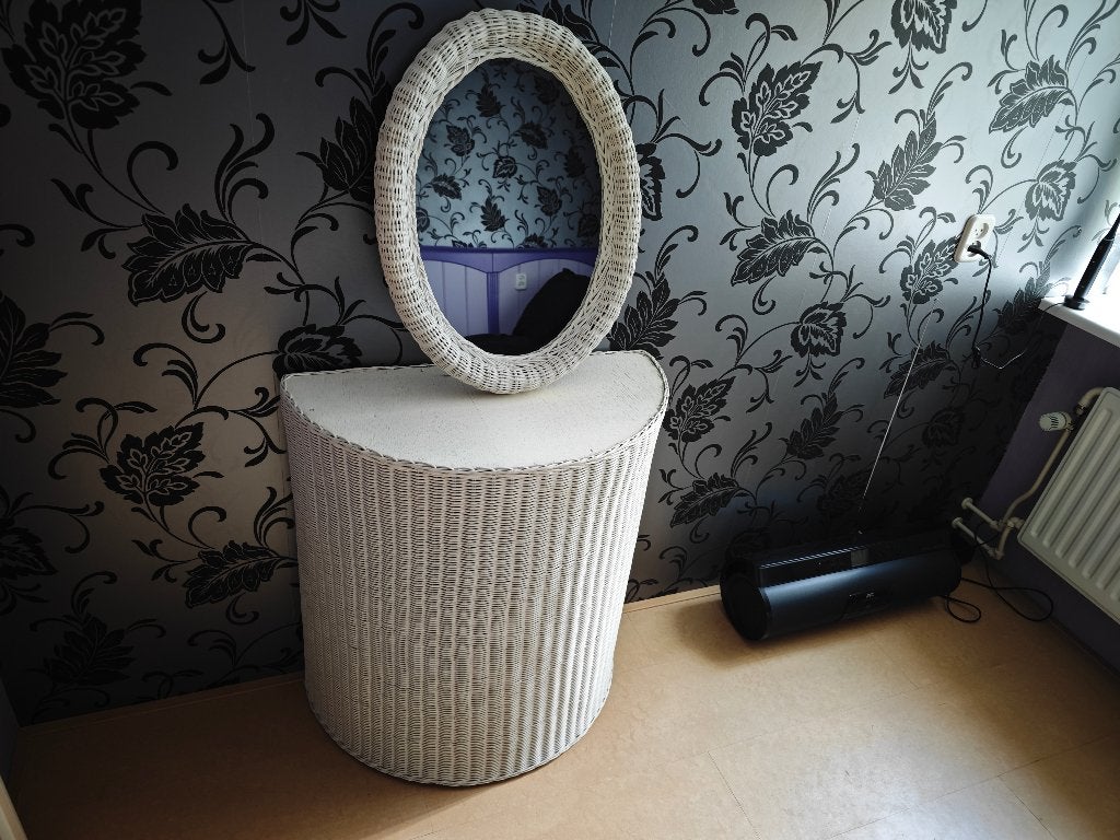 Halfronde muurtafel haltafel met bijpassende spiegel., Huis en Inrichting, Ophalen, Zo goed als nieuw