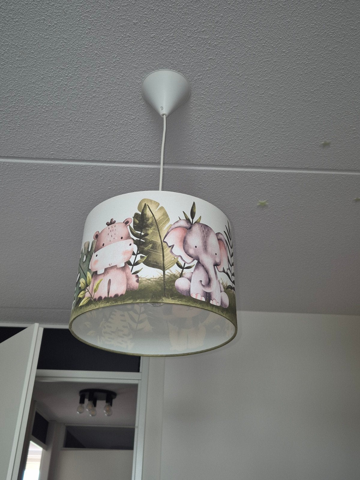 Kinderlamp met jungle dieren - Plafondlamp kinderkamer, Kinderen en Baby's, Meerkleurig, Ophalen of Verzenden, Zo goed als nieuw