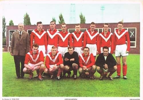 Voetbalplaat Leeuwarden 1e Divisie A 1958/1959, Verzamelen, Sportartikelen en Voetbal, Ophalen of Verzenden, Gebruikt, Poster, Plaatje of Sticker