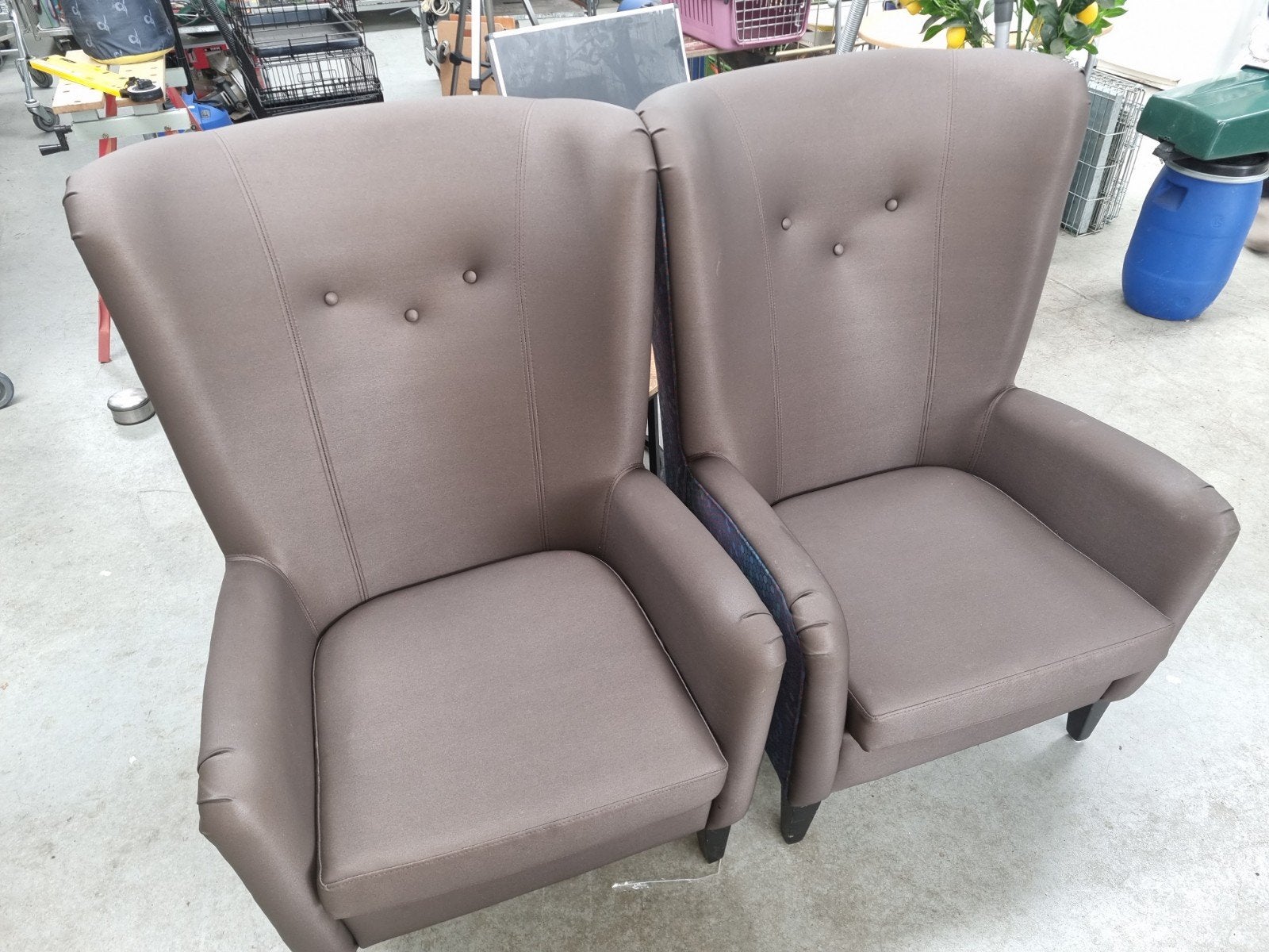 Comfortabele zorgfauteuils voor incontinentie (2 stuks), Ophalen, Gebruikt