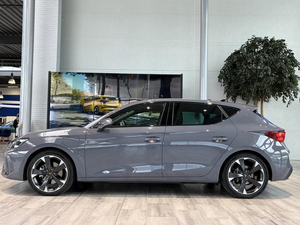 CUPRA Leon 1.5 TSI e-Hybrid 204pk Business | Stoel- en stuur, 12 maanden, 4 cilinders, Leon, Leder en Stof