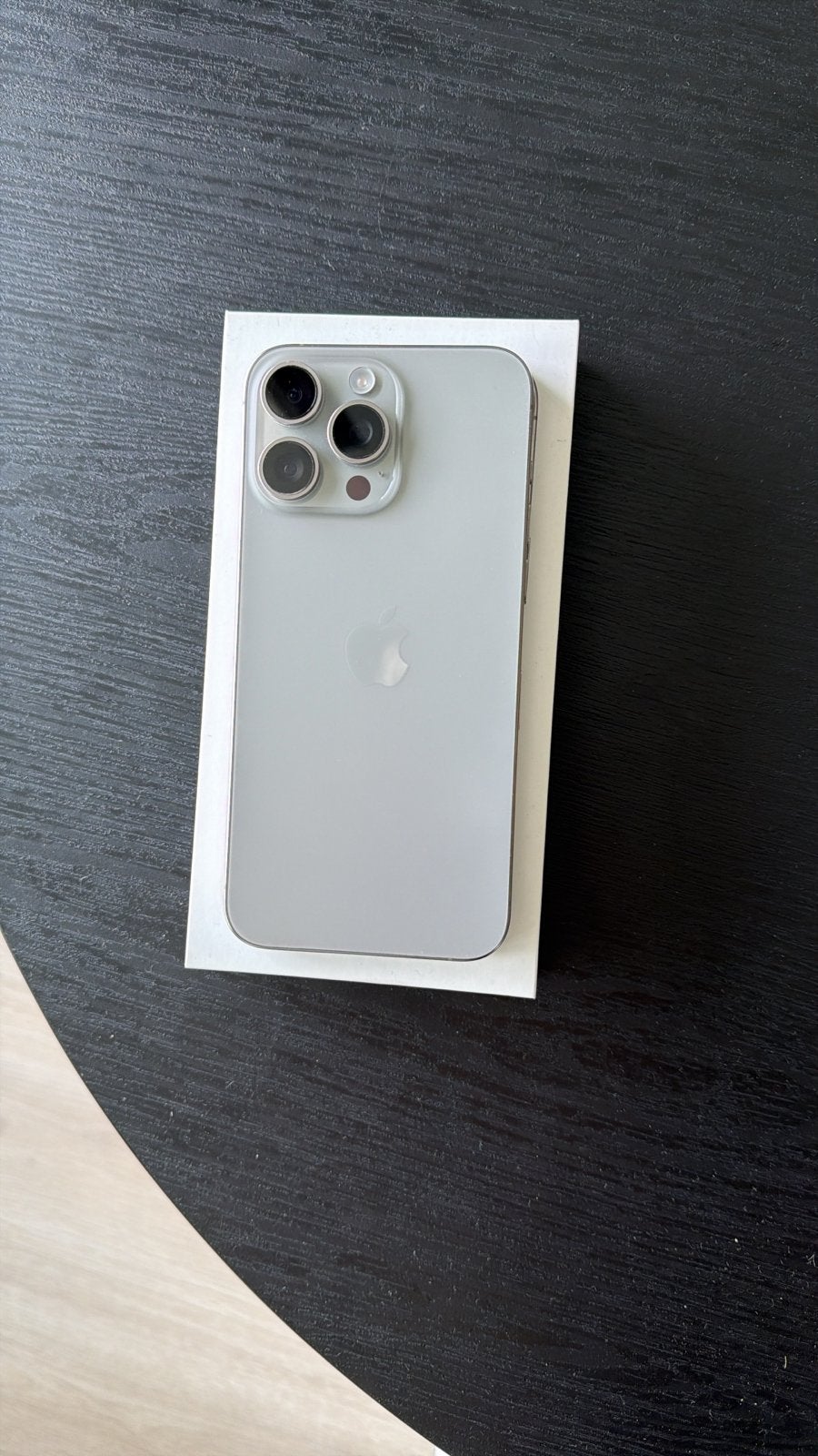 Zo goed als nieuwe iPhone 15 Pro Max 256GB Titanium, Telecommunicatie, Mobiele telefoons | Apple iPhone, Ophalen, Zo goed als nieuw