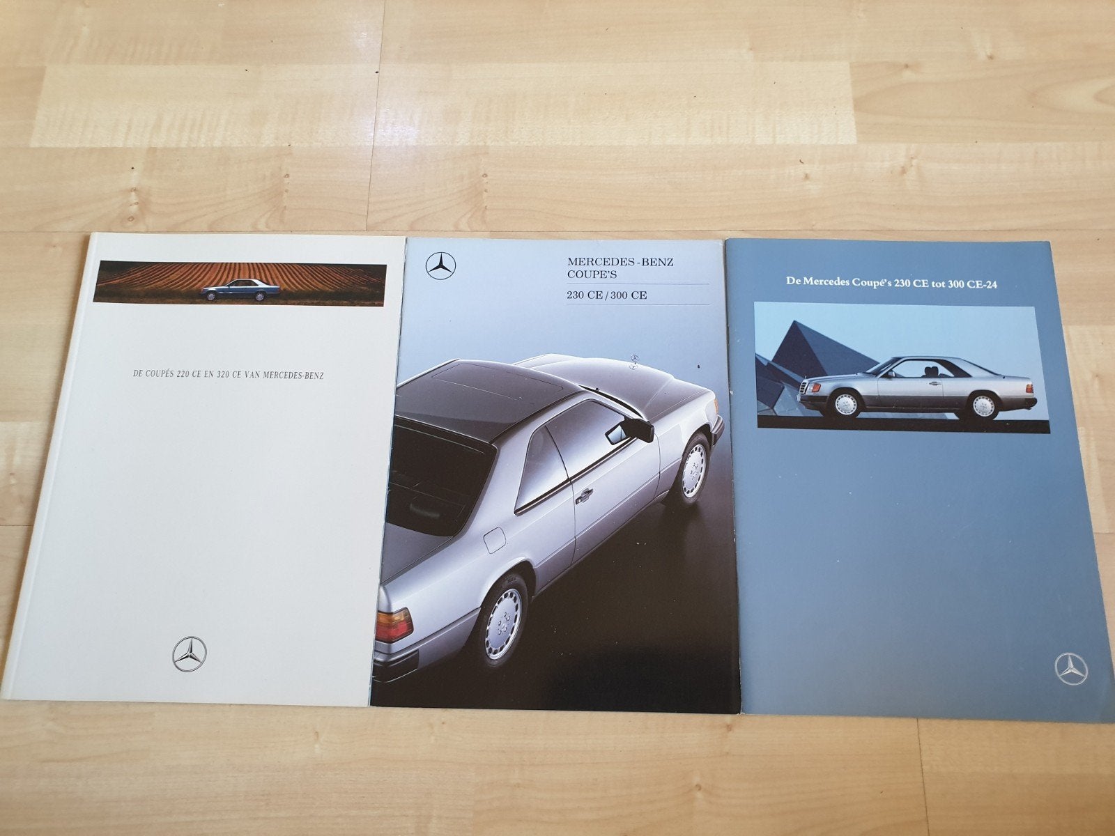 Mercedes E klasse W124 Coupé folders (3x), Ophalen of Verzenden, Zo goed als nieuw, Mercedes