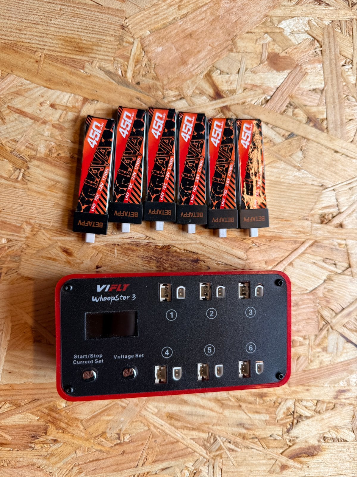 VIFLY WhoopStor V3 1S lader,incl.6x BETAFPV LAVA 1S 450mAh, Ophalen of Verzenden, Zo goed als nieuw