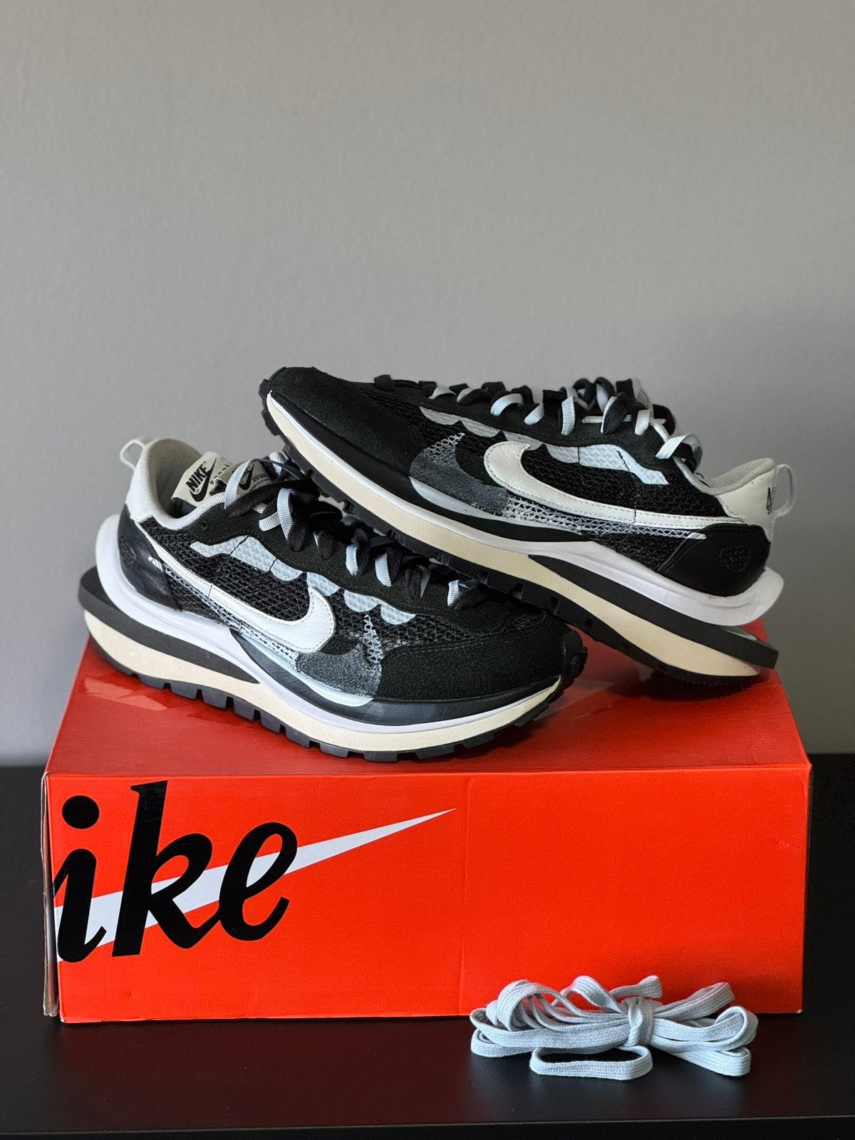 Nike Vaporwaffle sacai Black White, Kleding | Heren, Schoenen, Zwart, Nieuw, Ophalen of Verzenden, Sneakers of Gympen