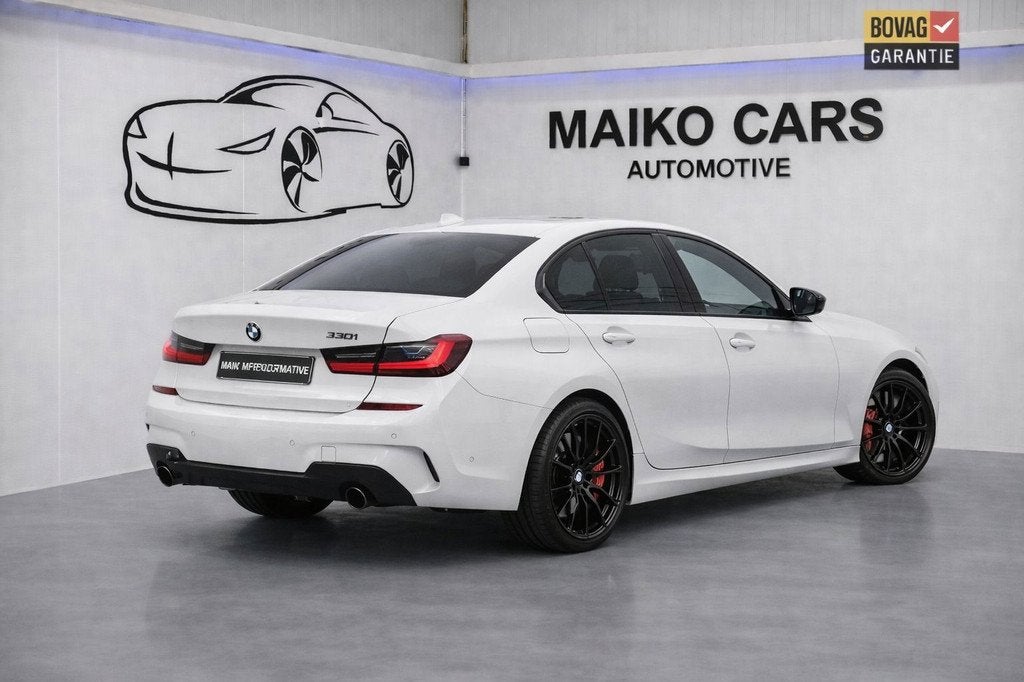 BMW 3-serie 330i M-Sport|Edition Plus|PANO|Leser|CARBON, Auto's, BMW, Automaat, 1998 cc, Achterwielaandrijving, Gebruikt