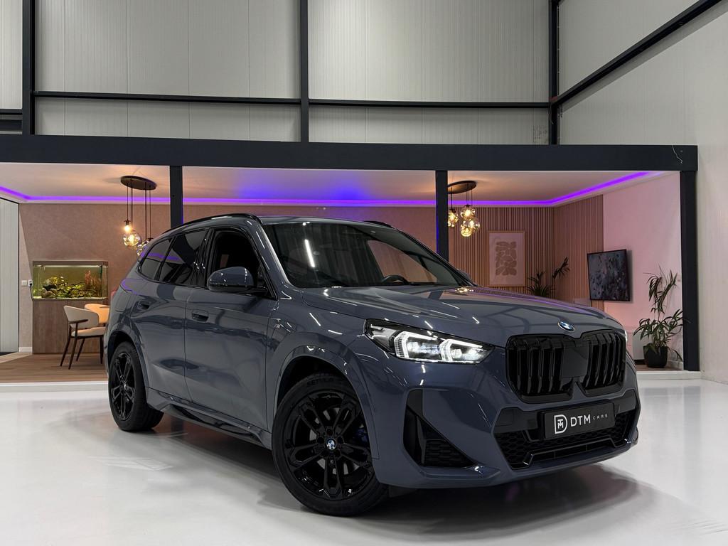 BMW X1 BMW sDrive20i M Sport Pano Sportstoelen ACC Trekhaak, 1525 kg, 156 pk, Bedrijf, Hybride Elektrisch/Benzine
