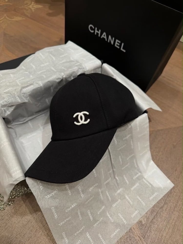 Chanel Pet Zwart met Wit Logo, Kleding | Heren, Ophalen of Verzenden, Nieuw, One size fits all, Pet