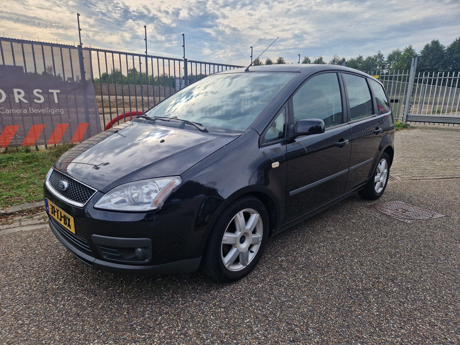 Ford C-Max 1.8 2006 Nieuwe APK | Airco | Trekhaak |, Voorwielaandrijving, 125 pk, 4 cilinders, Zwart