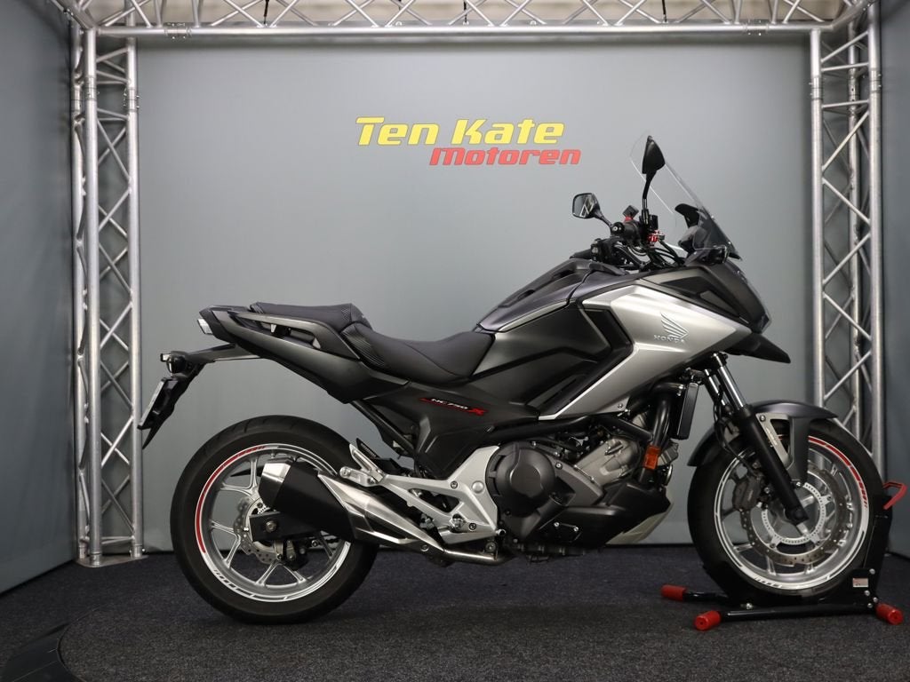 Honda NC750XD, 745 cc, Bedrijf, Meer dan 35 kW, Toermotor