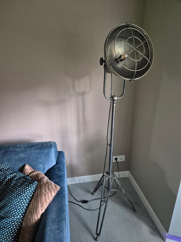 Industriele vloerlamp, Ophalen, Zo goed als nieuw, Metaal, 150 tot 200 cm