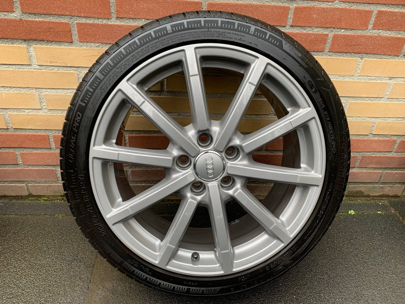 Audi wielen met nieuwe Vredestein Ultrac Pro banden, Auto-onderdelen, Banden en Velgen, Ophalen, 18 inch, Gebruikt, Banden en Velgen