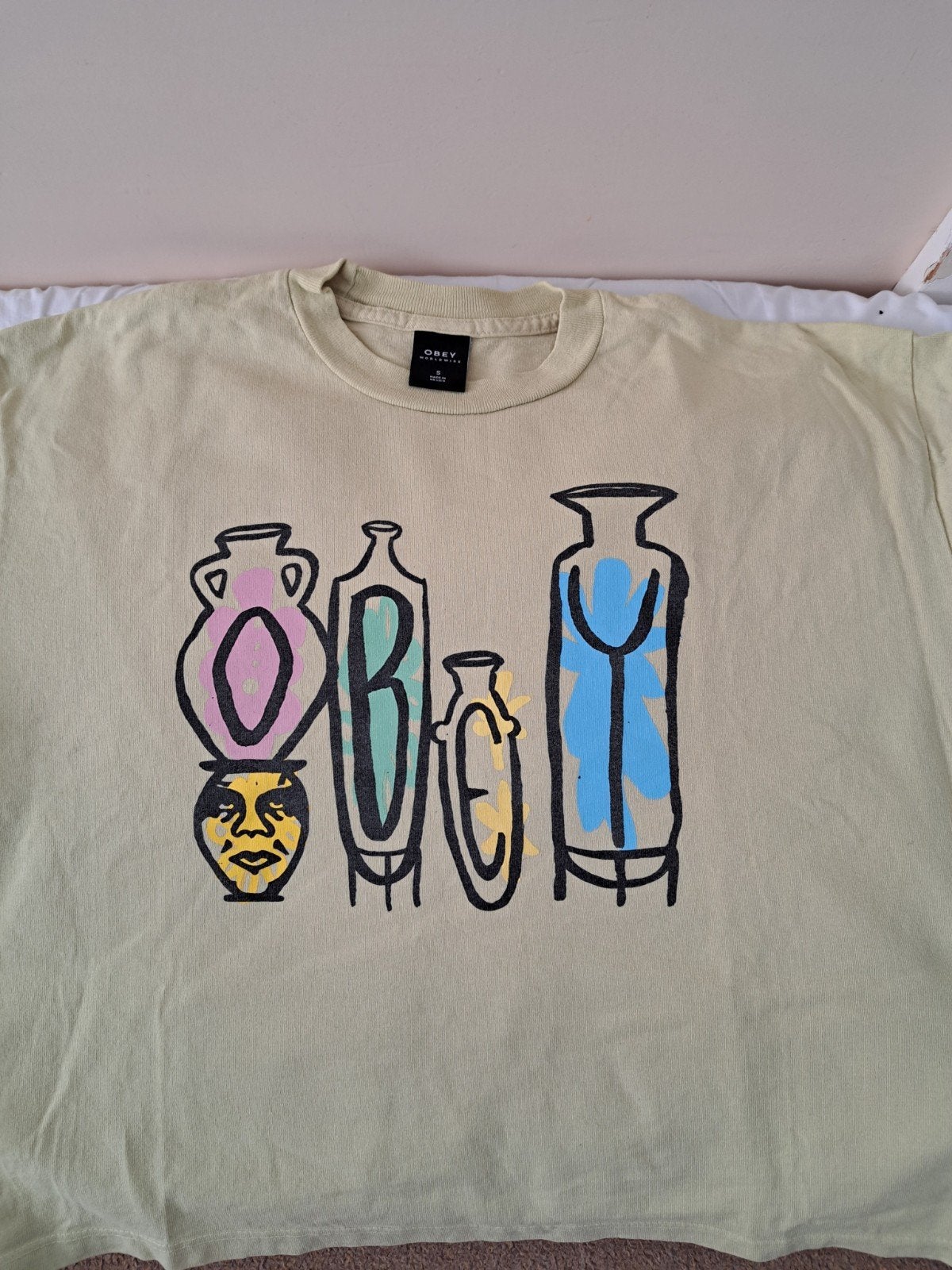 Obey Tshirts, Geel, Ophalen of Verzenden, Zo goed als nieuw, Korte mouw